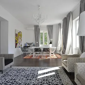 Apartment Charon With Garage, Rovinj
